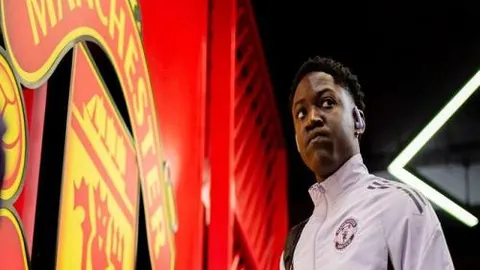 张镇麟独揽28分赵继伟刷新纪录，辽宁险胜上海晋级